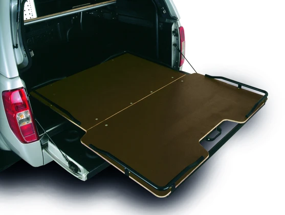 Ausziehbare Laderaumschublade Doppelkabine (40)