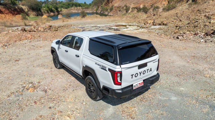 Toyota Toyota Hilux Bev My26 Hardtop Venture Profi Fuer Dk Platinum Pearl White Symbolbild L